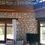 Elati Hills Vytina