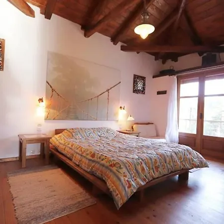 Elati Hills Chalé Vytina