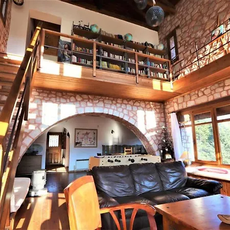 Chalet Elati Hills Vytina