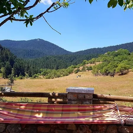 Elati Hills Chalé *